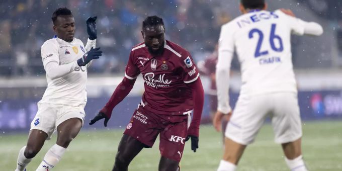 Grejohn Kyei trifft beim Sieg für Servette gegen Lausanne. Servette FC