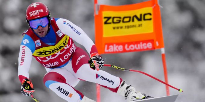 Beat Feuz in der Abfahrt in Lake Louise. Beat Feuz Abfahrt Kanada