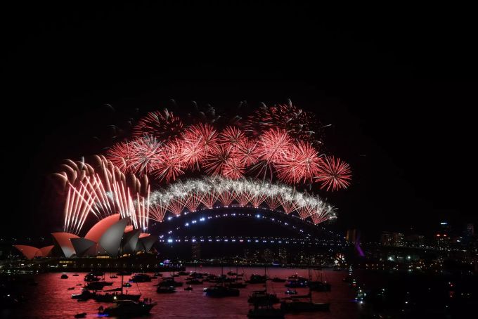 Das Feuerwerk über der Oper in Sydney. Sydney