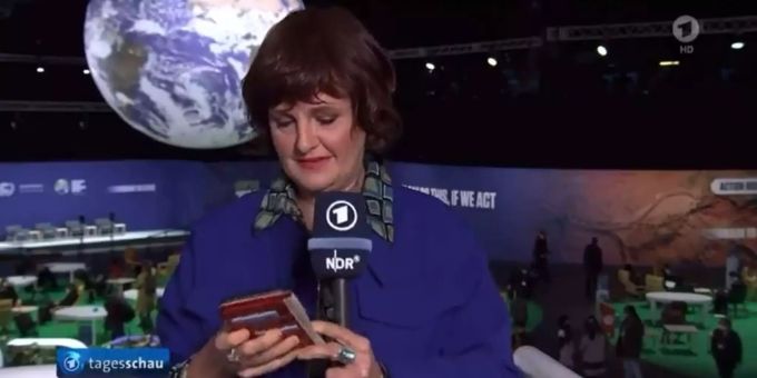 Mitten in der Live-Schaltung von der «Tagesschau» läutet das Telefon. Tagesschau Panne