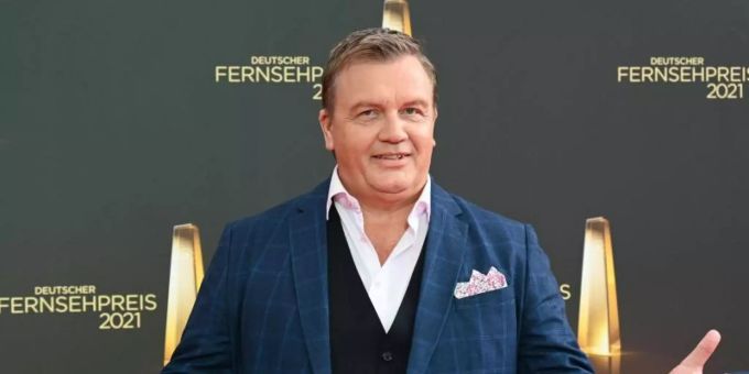 Hape Kerkeling bei der Verleihung des Deutschen Fernsehpreises 2021. hape kerkeling