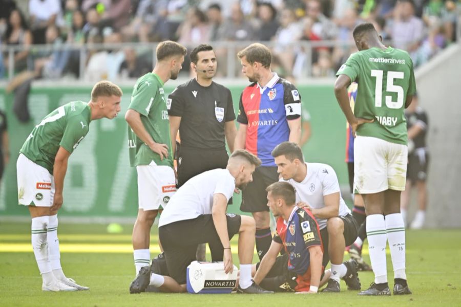 Jonathan Dubasin verletzte sich früh und fehlt dem FCB mehrere Wochen.