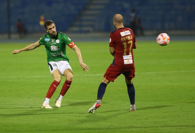 Jordan Henderson (li.) spielte nur kurz für Al-Ettifaq in Saudi-Arabien Jordan Henderson Al-Ettifaq Saudi-Arabien