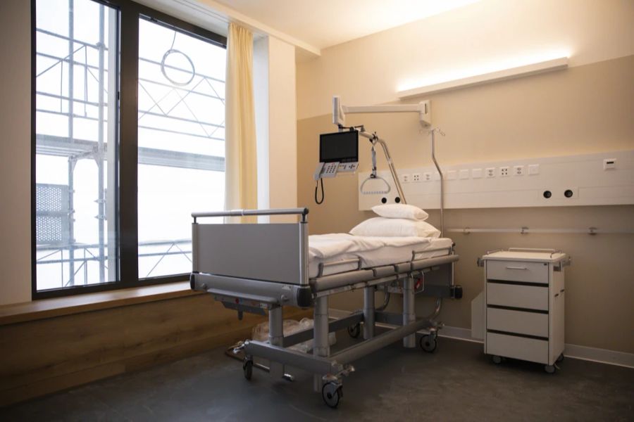 Der Junge wurde schwer verletzt und musste die Nacht im Spital verbringen. (Symbolbild)