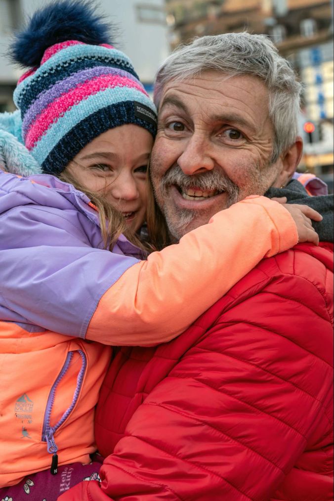Amelie mit Grossonkel Ulrich.