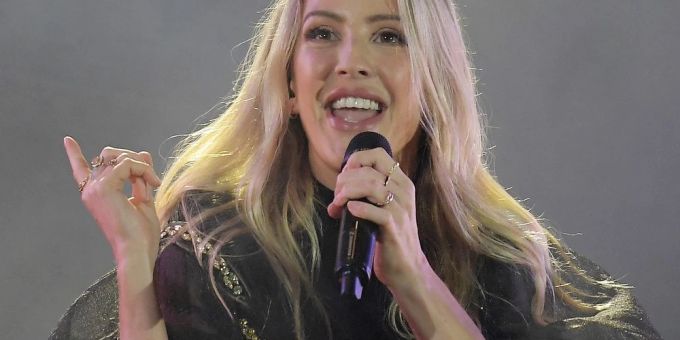 Ellie Goulding wird 2023 auf der Bühne des Superbloom-Festivals stehen. Ellie Goulding wird 2023 auf der Bühne des Superbloom-Festivals stehen.