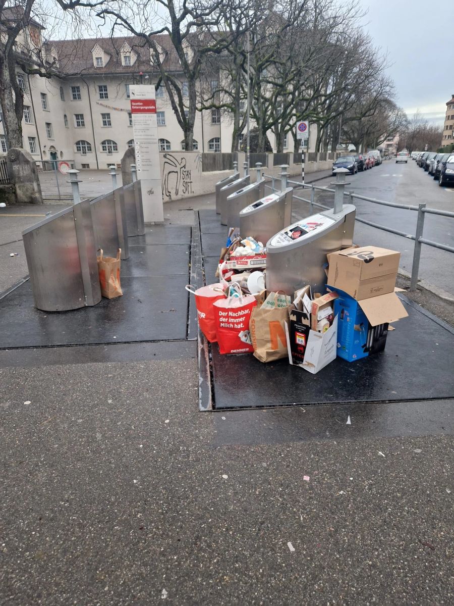 Die Sammelstellen werden sechsmal pro Woche zweimal täglich geleert.