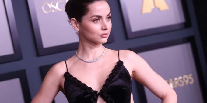 Die Schauspielerin Ana de Armas bei einem Event. ana de armas