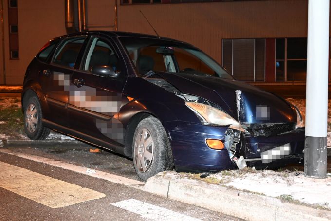 Beim Unfall entstand ein Sachschaden. Beim Unfall entstand ein Sachschaden.