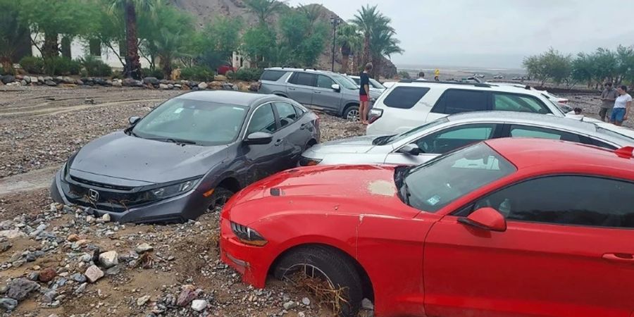 Feststeckende Autos im Death Valley