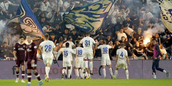 Der FC Zürich sarf sich in Edinburgh von den Fans feiern lassen. FC Zürich