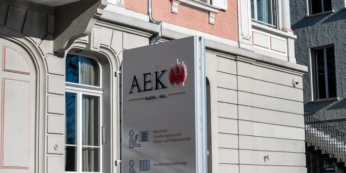 Die AEK an der Hofstettenstrasse 2 in Thun. Die AEK an der Hofstettenstrasse 2 in Thun.