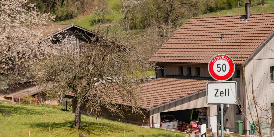 Die Ortseinfahrt der Gemeinde Zell ZH.