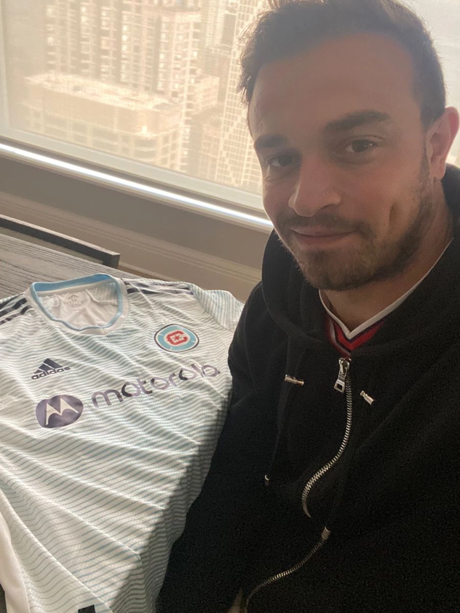 Xherdan Shaqiri steuert ein Chicago-Shirt bei.