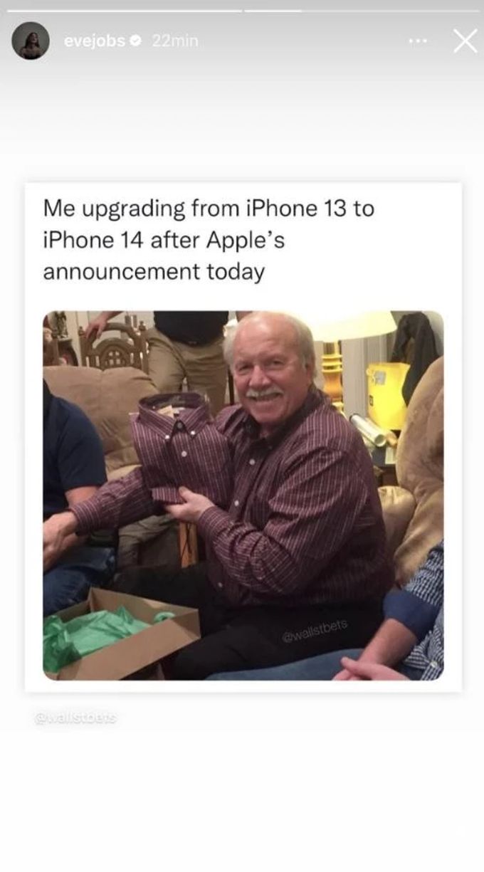 Dieses Meme veröffentlichte die Tochter von Steve Jobs und machte sich damit über das neue iPhone 14 lustig. Steve Jobs