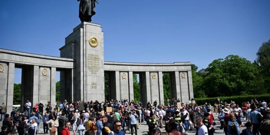 Sowjetische Ehrendenkmal am Berliner Tiergarten