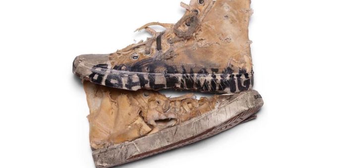 1600 Franken! - Das Netz spottet über «zerstörte» Balenciaga-Sneaker
