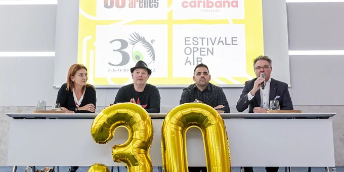 Das Musikfestival Caribana fand nach der Corona-Pandemie erstmals wieder statt. Im Bild (rechts) der Organisator des Caribana, Tony Lerch. Musik Caribana Festival