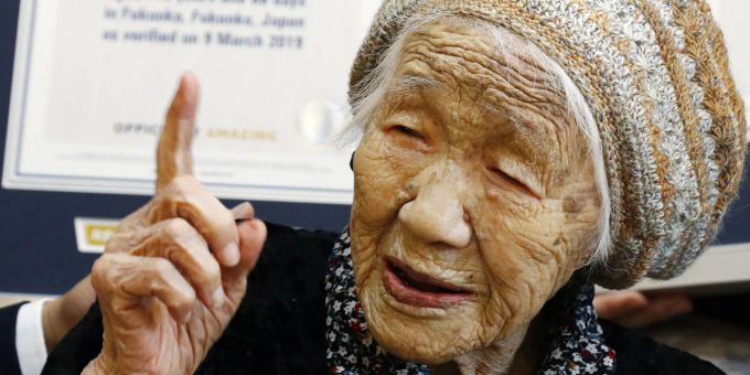 Kane Tanaka war der älteste Mensch der Welt. Sie wurde 119 Jahre alt. (Takuto Kaneko/Kyodo News via AP, File) Kane Tanaka