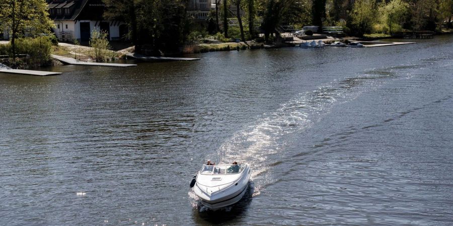 Abhängig von der Motorstärke braucht es für ein Boot eine spezielle Haftpflichtpolice.