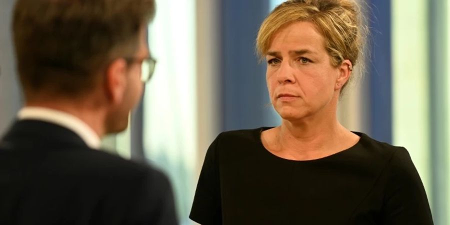 Mona Neubaur (rechts) und Thomas Kutschaty