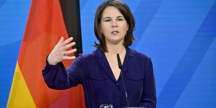 Aussenministerin Baerbock will angesichts einer drohenden Hungersnot als Folge der russischen Getreideblockade mit der Weltgemeinschaft abgestimmt vorgehen.