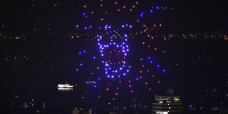 Drohnen Show beim Zueri-Fäscht in Zürich im Juli 2019. (KEYSTONE/Walter Bieri)