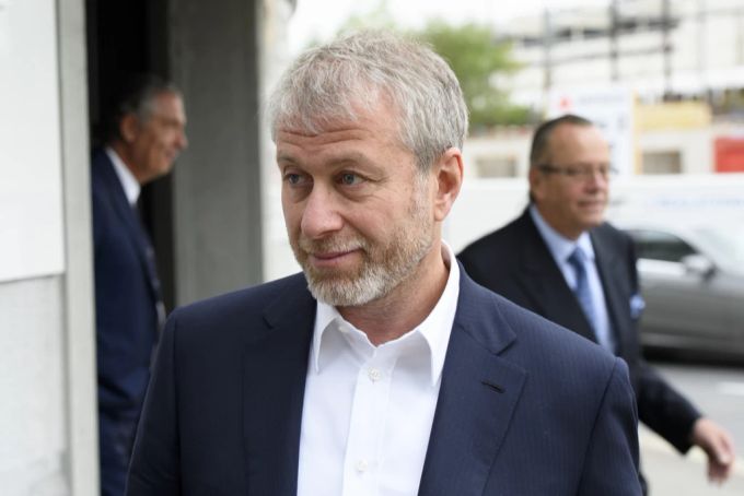 Das Vermögen von Roman Abramowitsch in England wurde eingefroren. FC Chelsea
