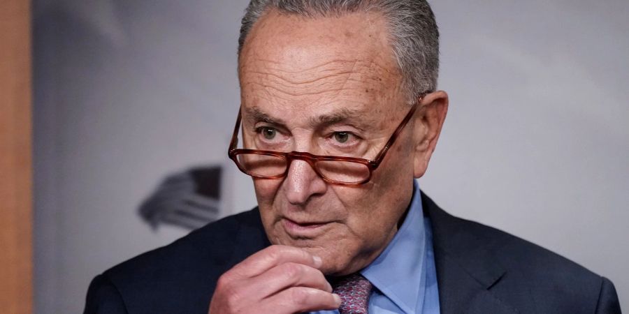 Senat-Mehrheitsführer Chuck Schumer hat ein 670 Milliarden US-Dollar schweres Paket verkündet.