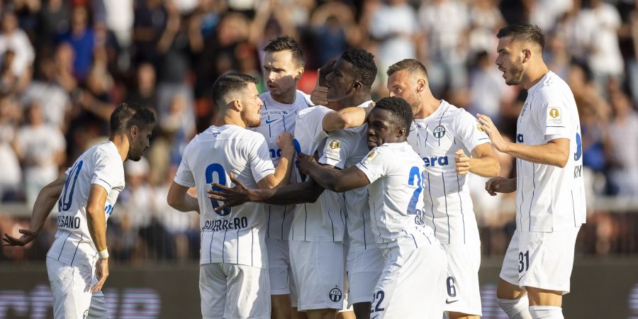 Die Spieler des FC Zürich jubeln über den Treffer zum 1:0 im Quali-Rückspiel gegen Karabach.