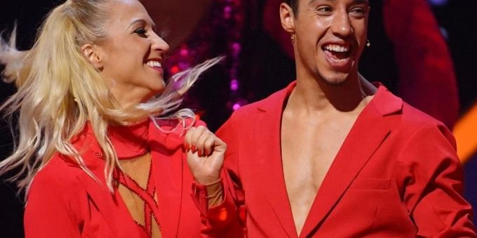 René Casselly wird zusammen mit Kathrin Menzinger zum «Let's Dance Star 2022». René Casselly Let's Dance