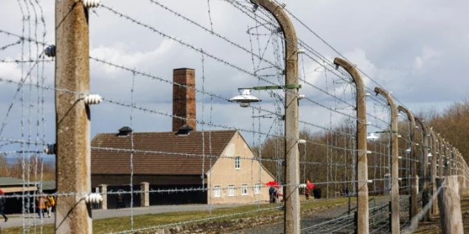 Die KZ-Gedenkstätte Buchenwald Die KZ-Gedenkstätte Buchenwald