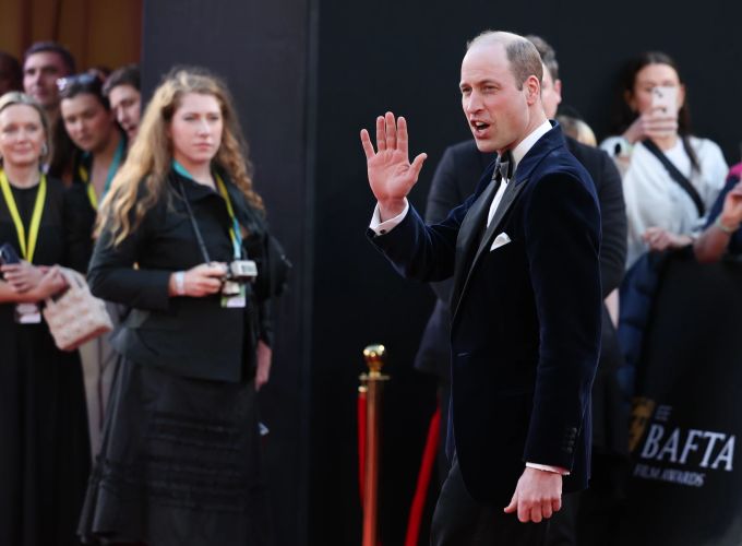 Eigentlich wäre Prinz William zusammen mit Prinzessin Kate bei den BAFTA Film Awards in London erschienen. Prinz William