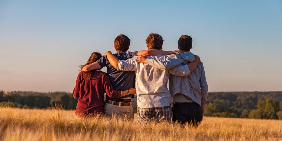 Online finden, im wahren Leben treffen: Viele Freundschaften haben in den sozialen Medien ihren Ursprung.