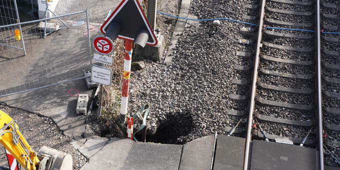 Ein Gleisschaden sorgt in der Region Zürich für Verspätungen und Ausfälle bei den Zügen. Gleisschaden