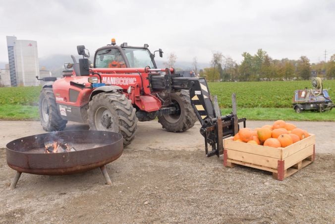 Nicht verwertbare Exemplare werden für den Weitwurf bereitgestellt.