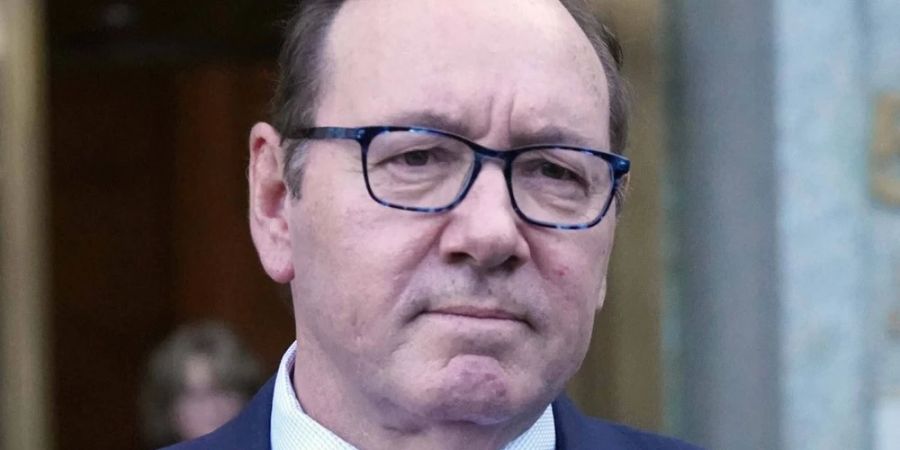 Kevin Spacey wird sich im kommenden Jahr in London vor Gericht verantworten müssen.