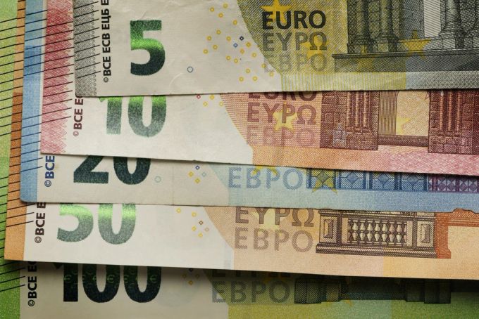 Die Obergrenze soll von 2000 auf 10'000 Euro angehoben werden. italien