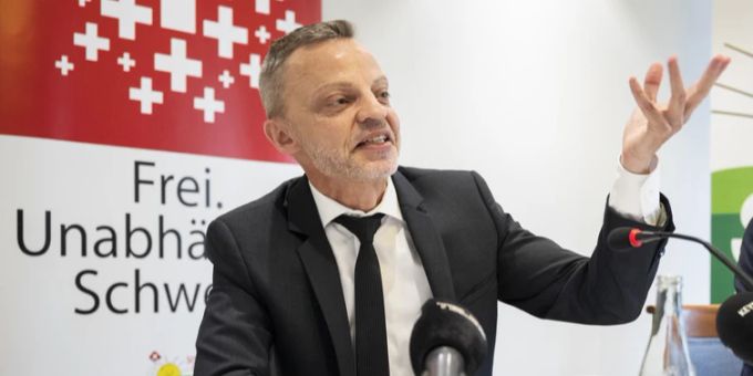 SVP-Bundesratskandidat Hans-Ueli Vogt an der Medienkonferenz zu seiner Kandidatur. SVP Bundesrat