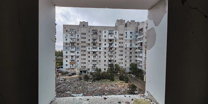 Die deutsche Wirtschaft macht bereits konkrete Pläne für den Wiederaufbau der Ukraine. «Wir müssen Soforthilfe leisten, etwa bei der Infrastruktur oder der Energieversorgung, aber die Zukunft gleich mitdenken», sagte der Geschäftsführer des Ost-Ausschusses der Deutschen Wirtschaft (OA). (Archivbild) Die deutsche Wirtschaft macht bereits konkrete Pläne für den Wiederaufbau der Ukraine. «Wir müssen Soforthilfe leisten, etwa bei der Infrastruktur oder der Energieversorgung, aber die Zukunft gleich mitdenken», sagte der Geschäftsführer des Ost-Ausschusses der Deutschen Wirtschaft (OA). (Archivbild)