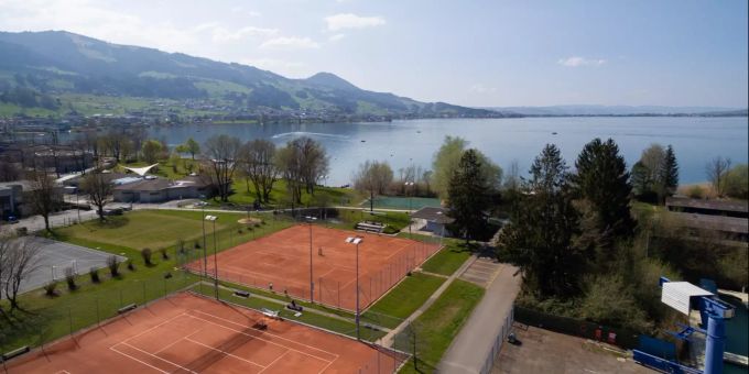 Tennisplatz in Lachen. Tennisplatz in Lachen.