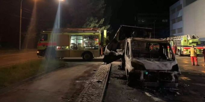 Pyromanie in Winterthur ZH: Unbekannte zünden Fahrzeuge an und verursachen Sachschaden von mehreren hunderttausend Franken. Pyromanie