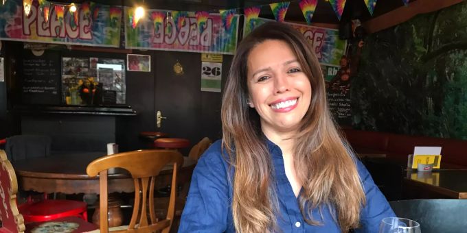 Sandra Gehrer führt seit 20 Jahren das Story-Pub in Urdorf. Pub in Urdorf