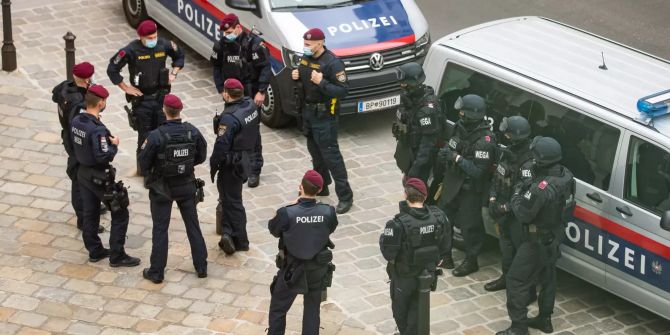 Wiener Hofburg nach Bombendrohung