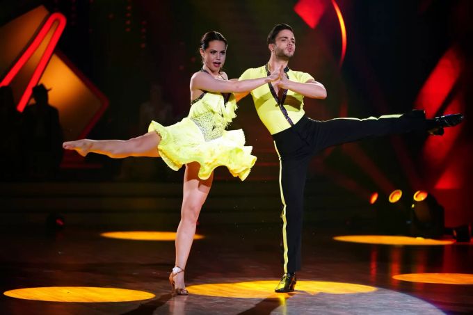 «Luca Hänni und Christina Luft Foto tanzen um das Finale-Ticket bei «Let's Dance». «Let's Dance»