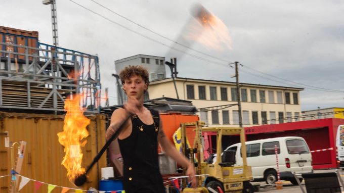 Die fulminante Feuershow von Luca Stahl.