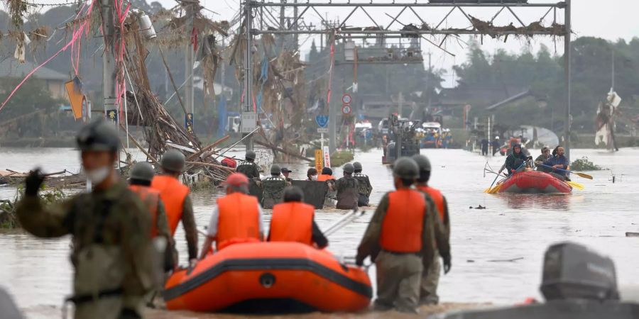 Nach Unwetter in Japan