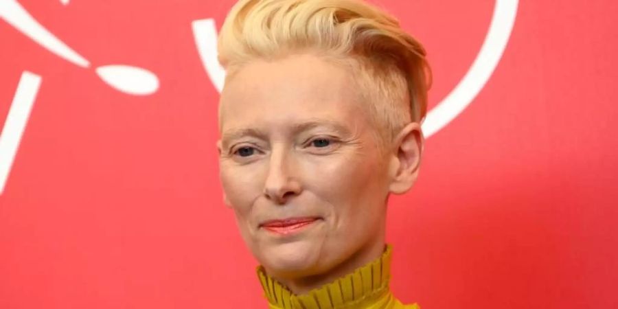 Tilda Swinton freut sich in diesem Jahr ganz besonders auf Venedig. Foto: Joel C Ryan/Invision/AP/dpa