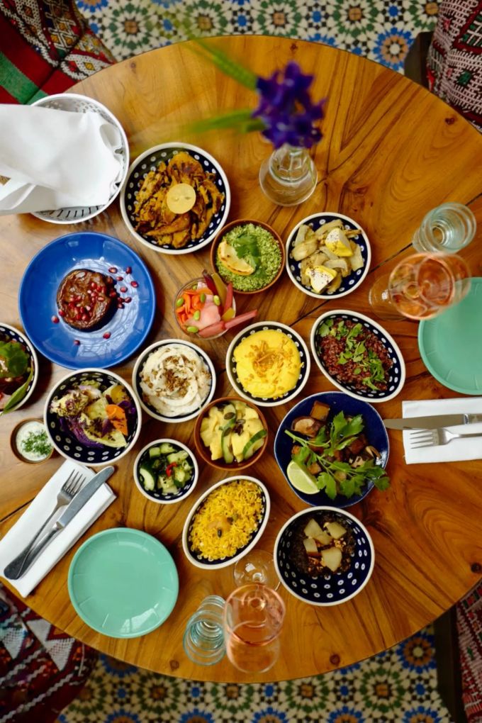 Opulent und vegan: Im Restaurant Maison Raison geht das gut zusammen. Vegan Meze Maison Raison