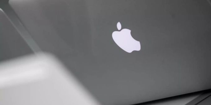 Apple wird die eigenen Prozessoren nun auch in seinen Mac-Computern nutzen. Foto: Michael Kappeler/dpa Apple wird die eigenen Prozessoren nun auch in seinen Mac-Computern nutzen. Foto: Michael Kappeler/dpa